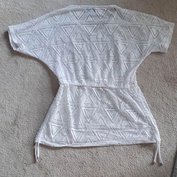 Swimsuit coverup. White geometric cut outs. Victoria Secret look - Picture 2 of 9